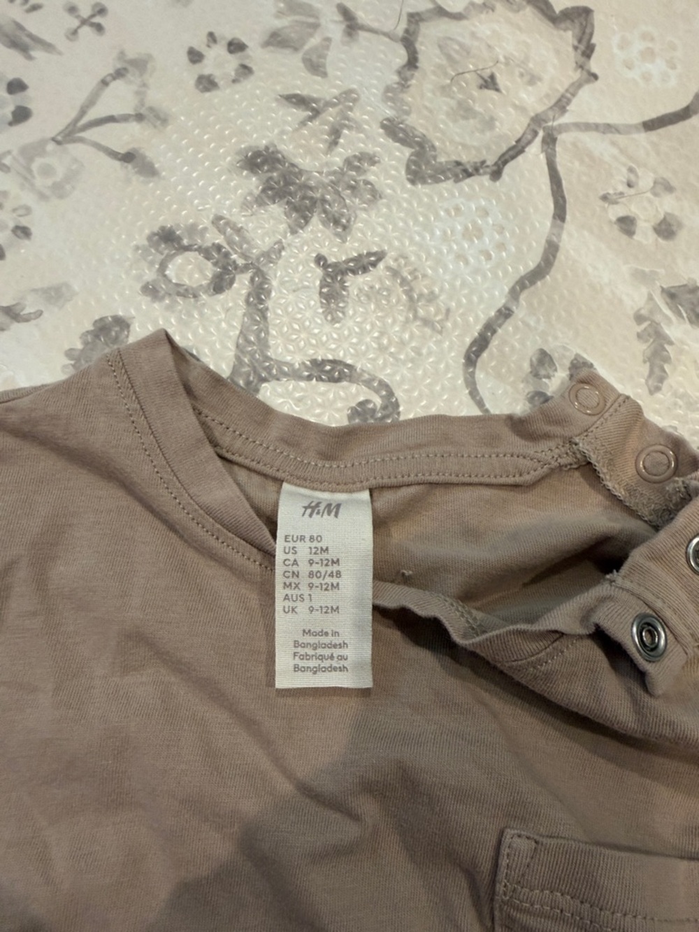 Cute Club Long-Sleeve Pocket Tee - Taupe - Picture 4 of 4